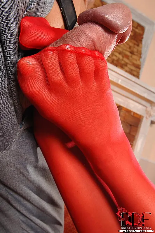 DDF 'Fulfilling Her Shoe Whim!' starring Kathia Nobili (Photo 8)