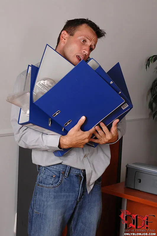 DDF 'The boss lady newcummer!' starring Paige Turnah (Photo 2)