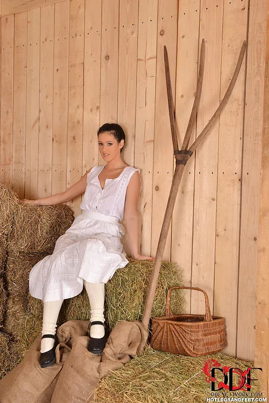 DDF 'Sensual Young Rebels' starring Betty (Photo 1)