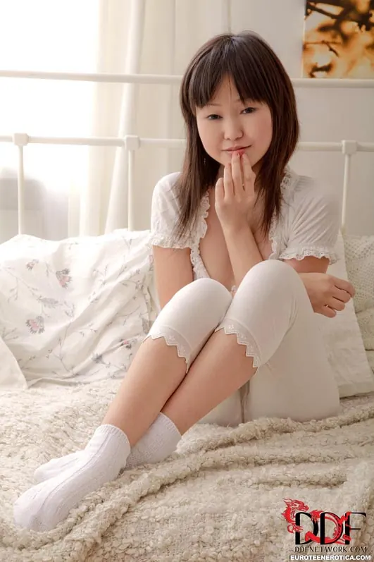 DDF 'The Asian Touch' starring Aliona (Photo 2)