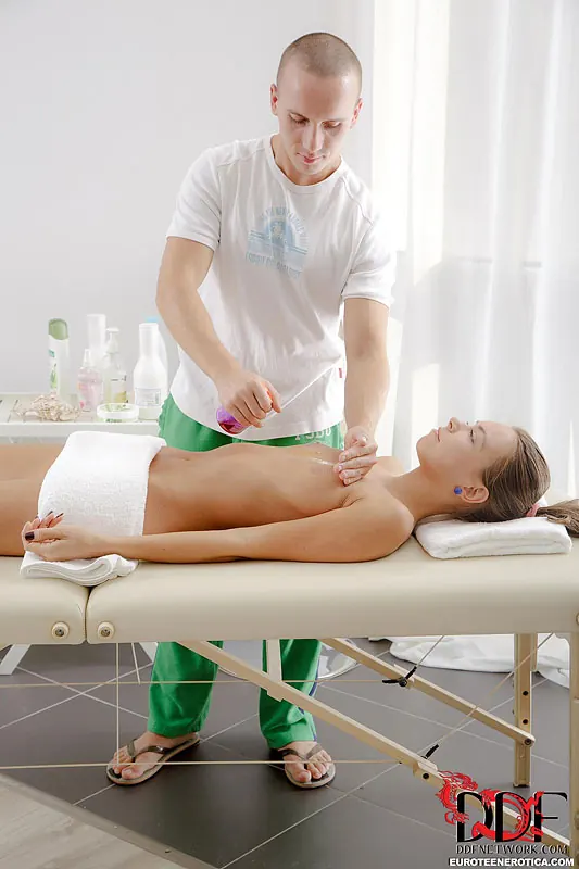 DDF 'The Ultimate Rub Down' starring Carte (Photo 8)