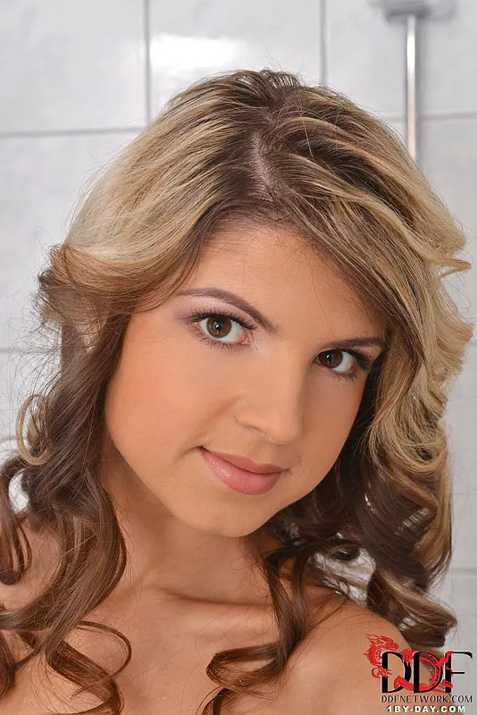 DDF 'A Ride Before Breakfast' starring Gina (Photo 1)