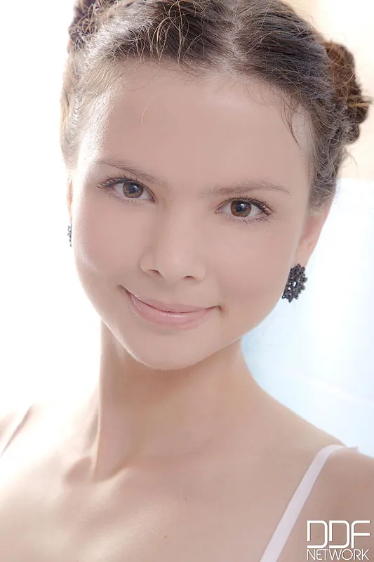 DDF 'Time For That Peach' starring Peachy (Photo 1)