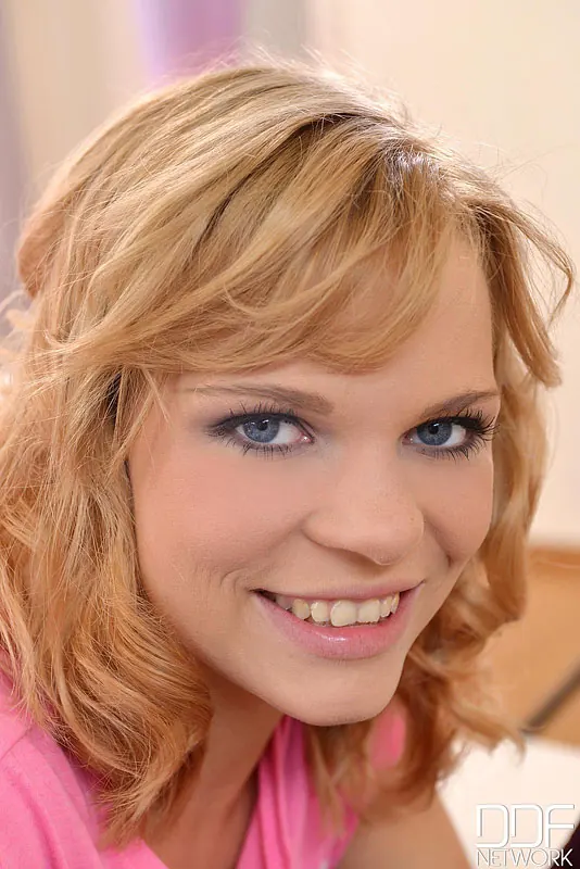 DDF 'Sensual Newcomer' starring Baby Dream (Photo 1)